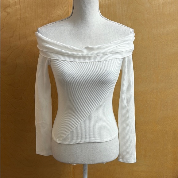 Elodie Tops - NWOT Elodie White Off The Shoulder Waffle Knit Top Cropped S